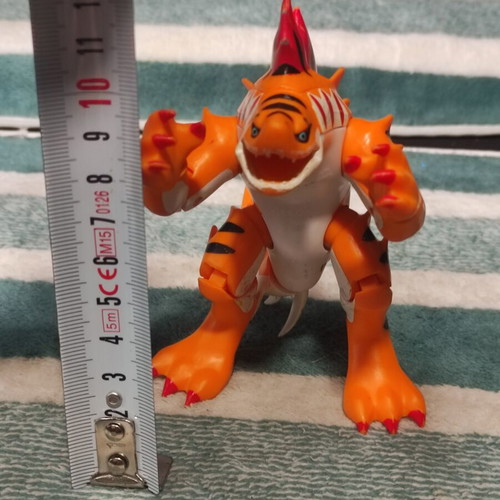 Tigershark Invizimals figure used, good condition