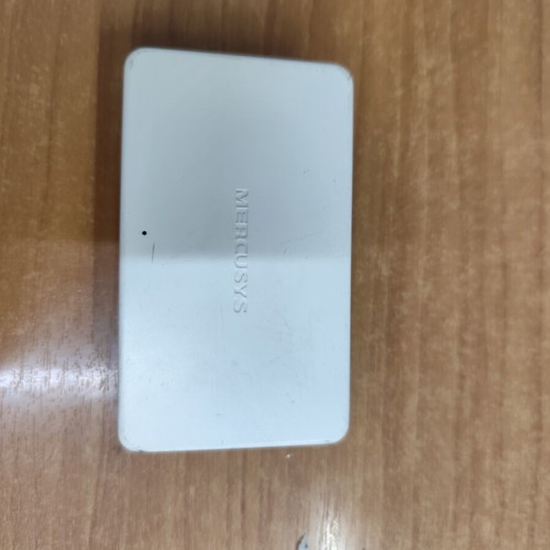 Mercusys 5-Port Desktop Switch used, 10/100 Mbps Ethernet