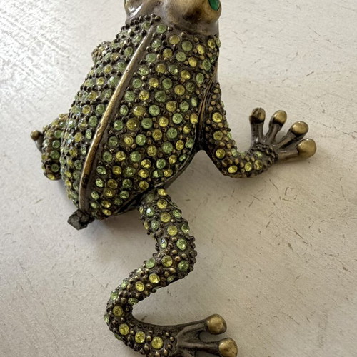 Mini vintage decorative frog jewelry box like new, metal with crystals
