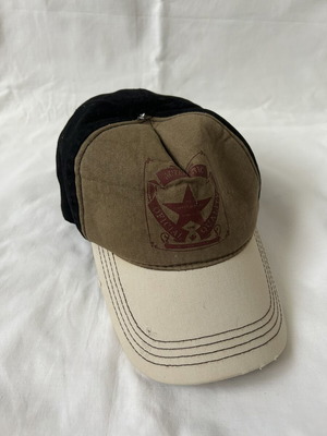 American Stars hat like new, black and beige