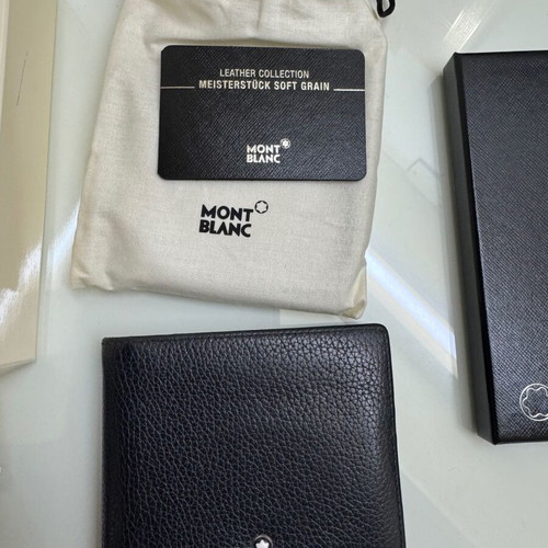 Montblanc leather wallet 12cc with coin case like new, black