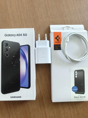 Samsung Galaxy A54 5G 8GB/128GB Dual SIM like new with charger and case