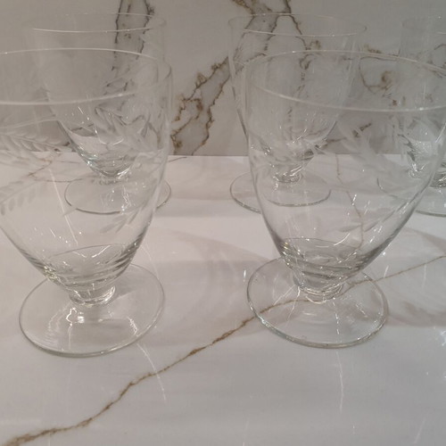 Set of 6 vintage stemmed crystal glasses like new
