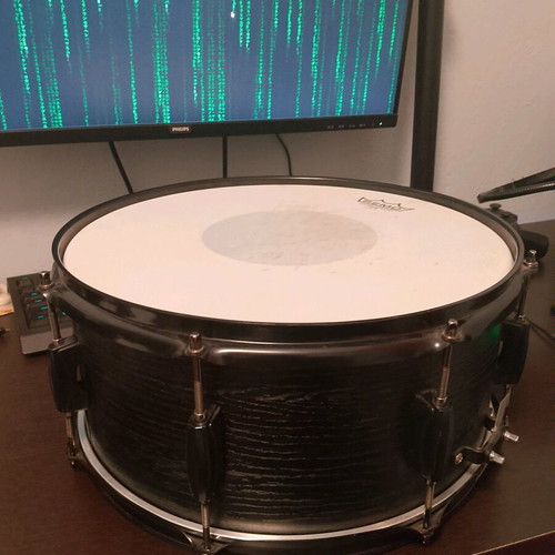 Tama Woodworks Snare 14"x6.5" new with Remo drumhead