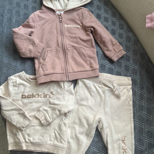 Baby clothing lot size 80/12m like new, padded jackets and sweatshirts
