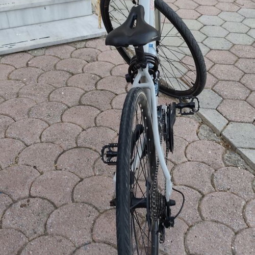 Specialized Vita road bike like new, disc brakes, 27 inch wheels