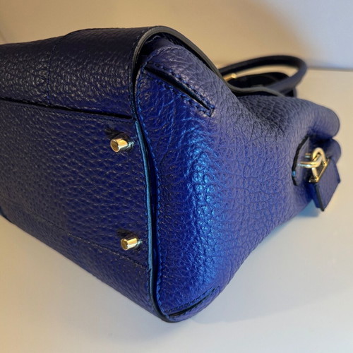 Burberry Heritage Grain leather blue handbag new
