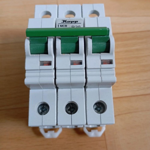 Breaker B20 used in good working condition