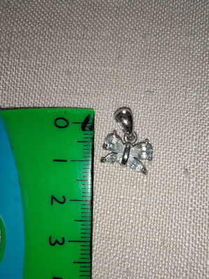 Silver 925 butterfly pendant like new