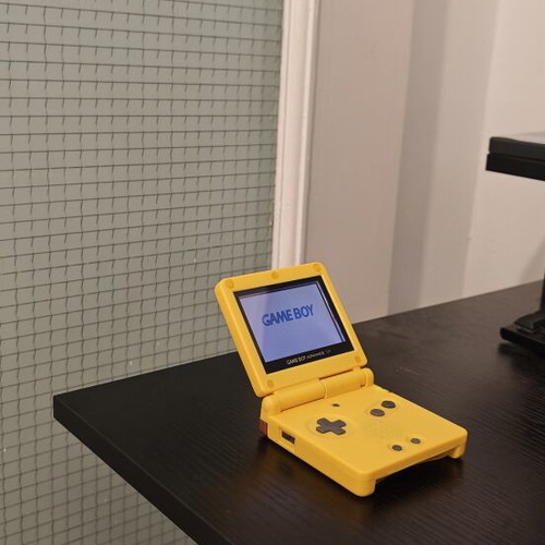 Game Boy Advance SP Pikachu Custom Edition like new