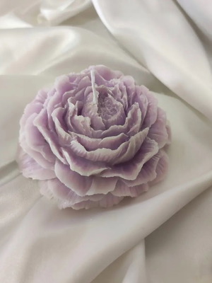 Peony handmade two-tone candle new, weight 80g