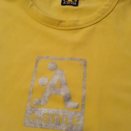 A-Style men's t shirt like new, yellow, size L