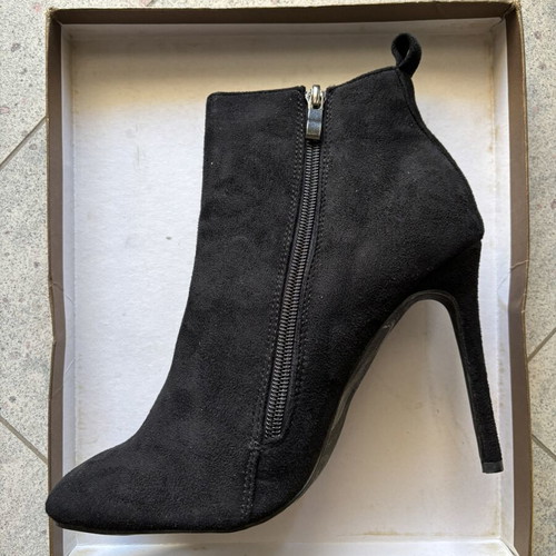 Chelsea boots high heel suede size 40 like new