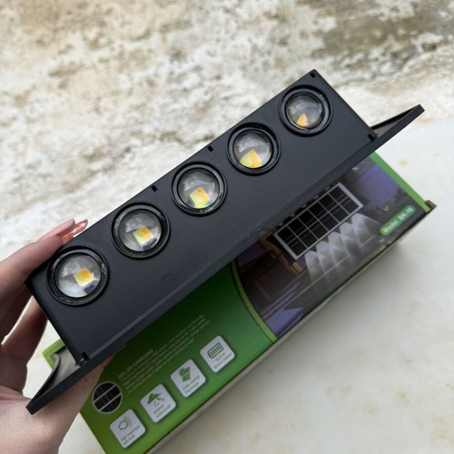 CBK BK-10 Solar Wall Light with 5 High-Brightness LEDs, new