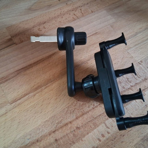 Car air vent phone holder like new with adjustable hook