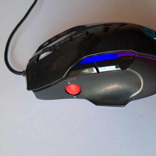 Zeroground Kennyo 2.0 gaming mouse like new, USB port, RGB lighting