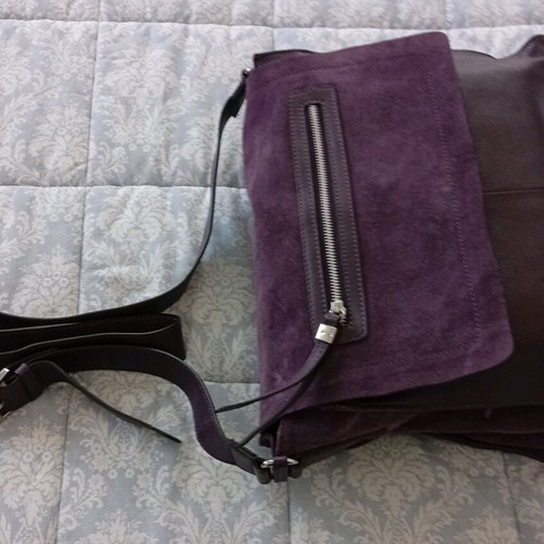 Carpisa shoulder bag like new, genuine leather, purple