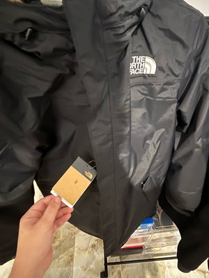 The North Face jacket new, size L, black