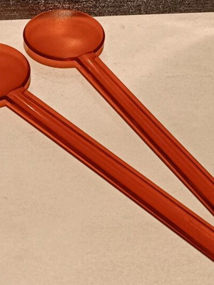 Serving spoons like new, 2 pieces, red plastic