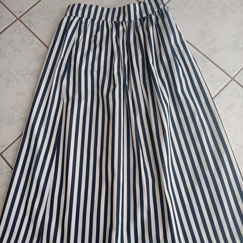 Zara skirt like new, white and blue, size S