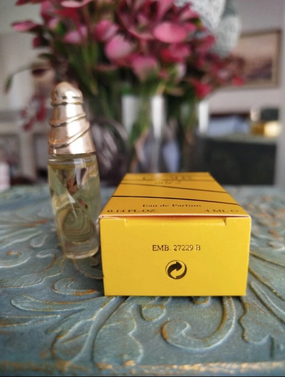 Escada Acte 2 Eau de Parfum mini 4 ml new - € 14,00 - Vendora.cy