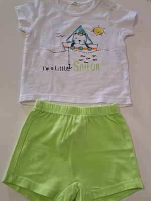 Benetton boys clothing set like new, green, 3-6 months