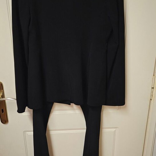Lynne women's set black like new