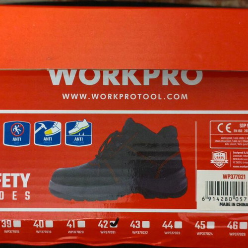 Safety Work Boots size 42 like new, black and red
