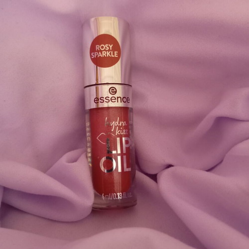 Lip oil essence hydra kiss Rosy Sparkle new