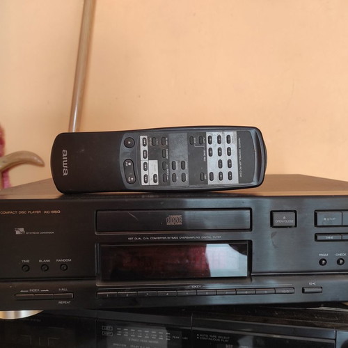 Aiwa XC550 CD player used with remote control