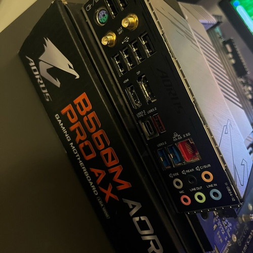 Gigabyte B560M Aorus Pro AX motherboard and Intel Core i3-10100 set used