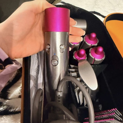 Dyson Airwrap Complete full set like new with case