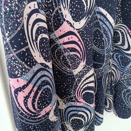 Dress L/XL polyester like new, colorful