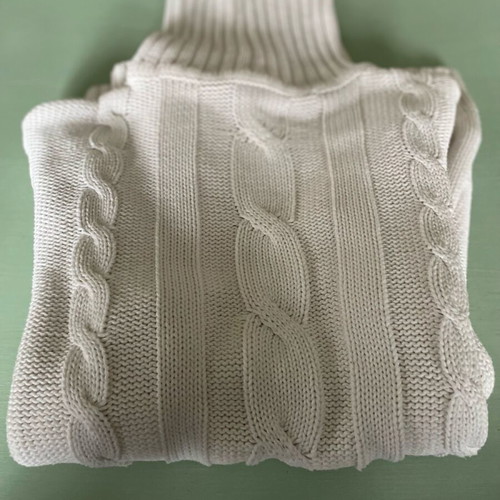 White sweater used, cotton with vintage knit, size M