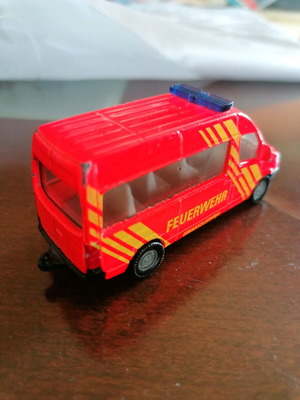 siku German ambulance