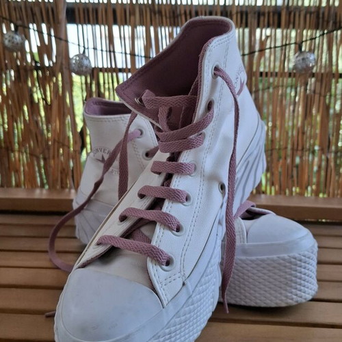 Converse white platform shoes size 39 like new