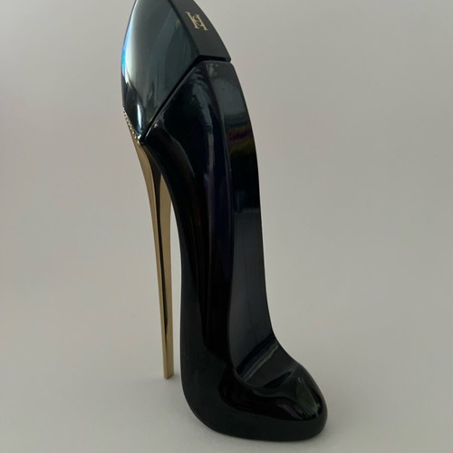 Good Girl Carolina Herrera 30ml perfume like new