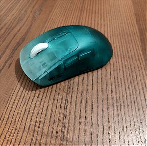 Waizowl OGM Pro Ink Feather wireless gaming mouse