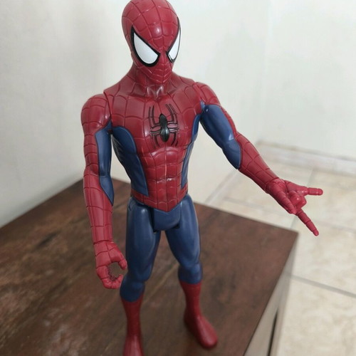 Spiderman figure vintage in like new condition