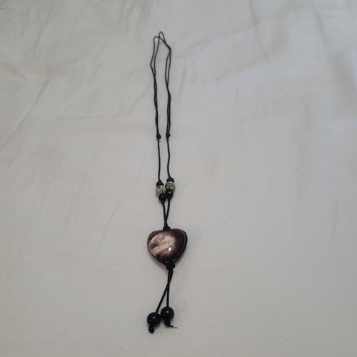 Women's necklace with brown and white heart-shaped stone, adjustable length