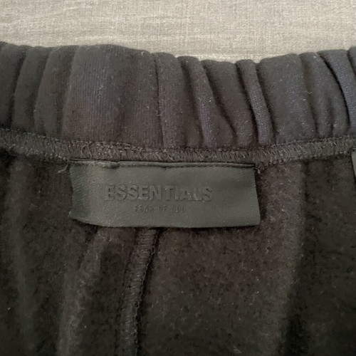 Fear Of God Essentials Cream Drawstring Sweatshort jet black, new