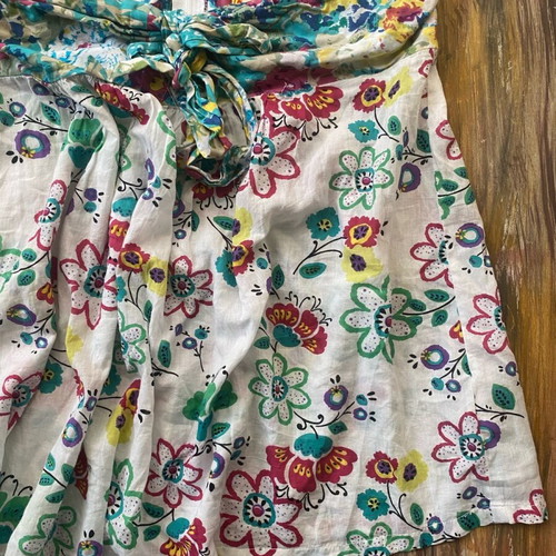 Mini skirt cotton vintage white with multicolor details, like new
