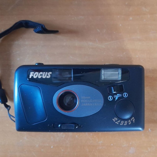 Camera 3.5 with flash new with Japanese lens