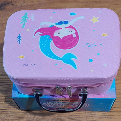 Children's makeup set new with cosmetic bag, pink