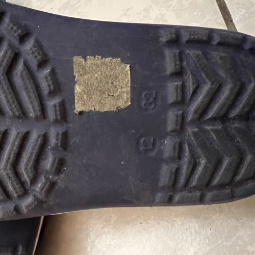 Cubanitas slippers size 32 like new, blue