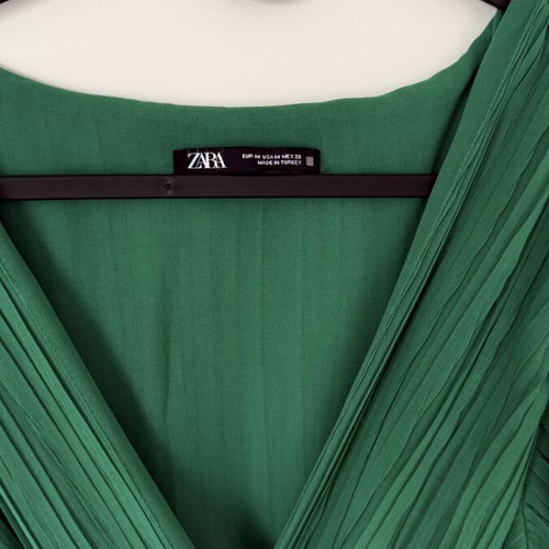 Zara Pleated Emerald Dress like new, size M