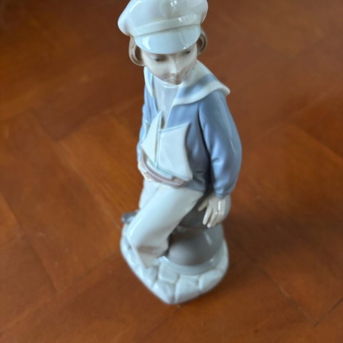 Lladro 4810 figurine like new