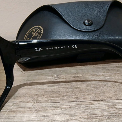 Ray Ban women's sunglasses like new, black