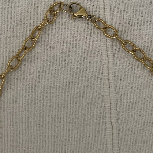 Chain necklace with embossed gold-colored links, like new