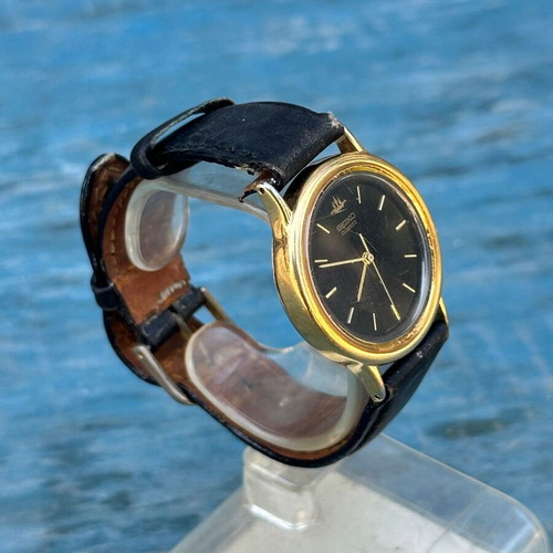 Seiko 5Y31-6030 quartz women's watch vintage used, black dial